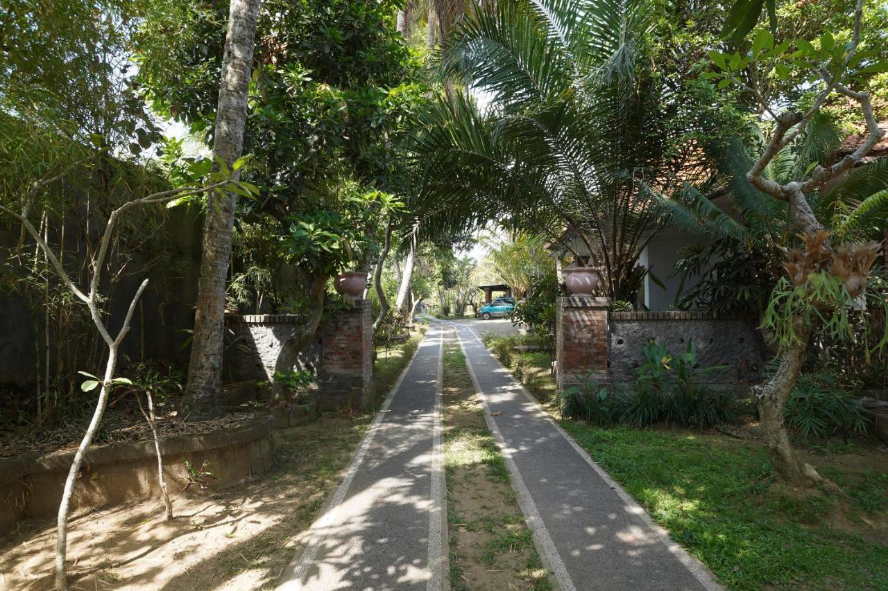 Oyo 1840 Kubu Ubud Hotel Buitenkant foto